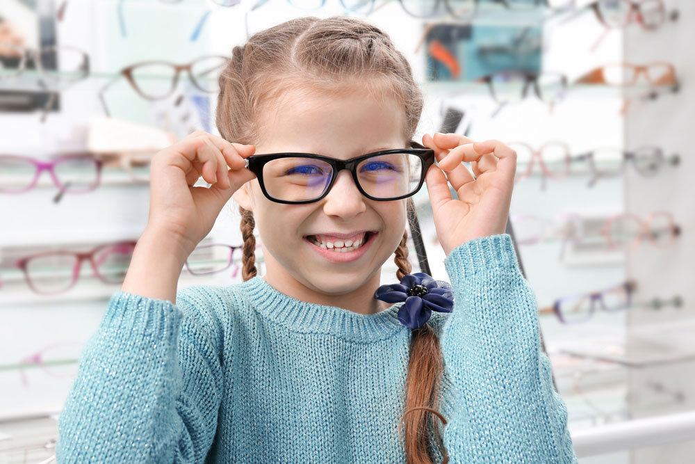 Child wearing her eyeglass