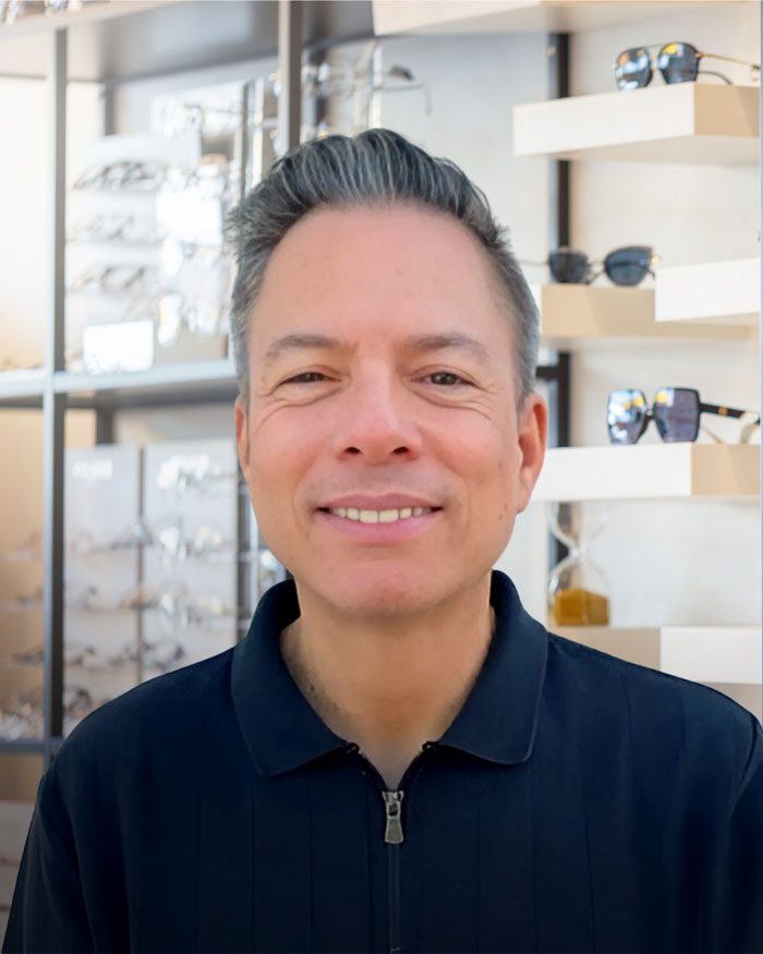 Michael Navas headshot