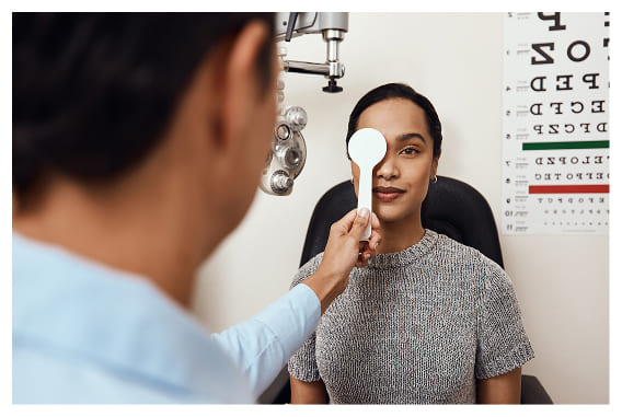Eye exam in Laguna Hills at La Paz Optometric Center